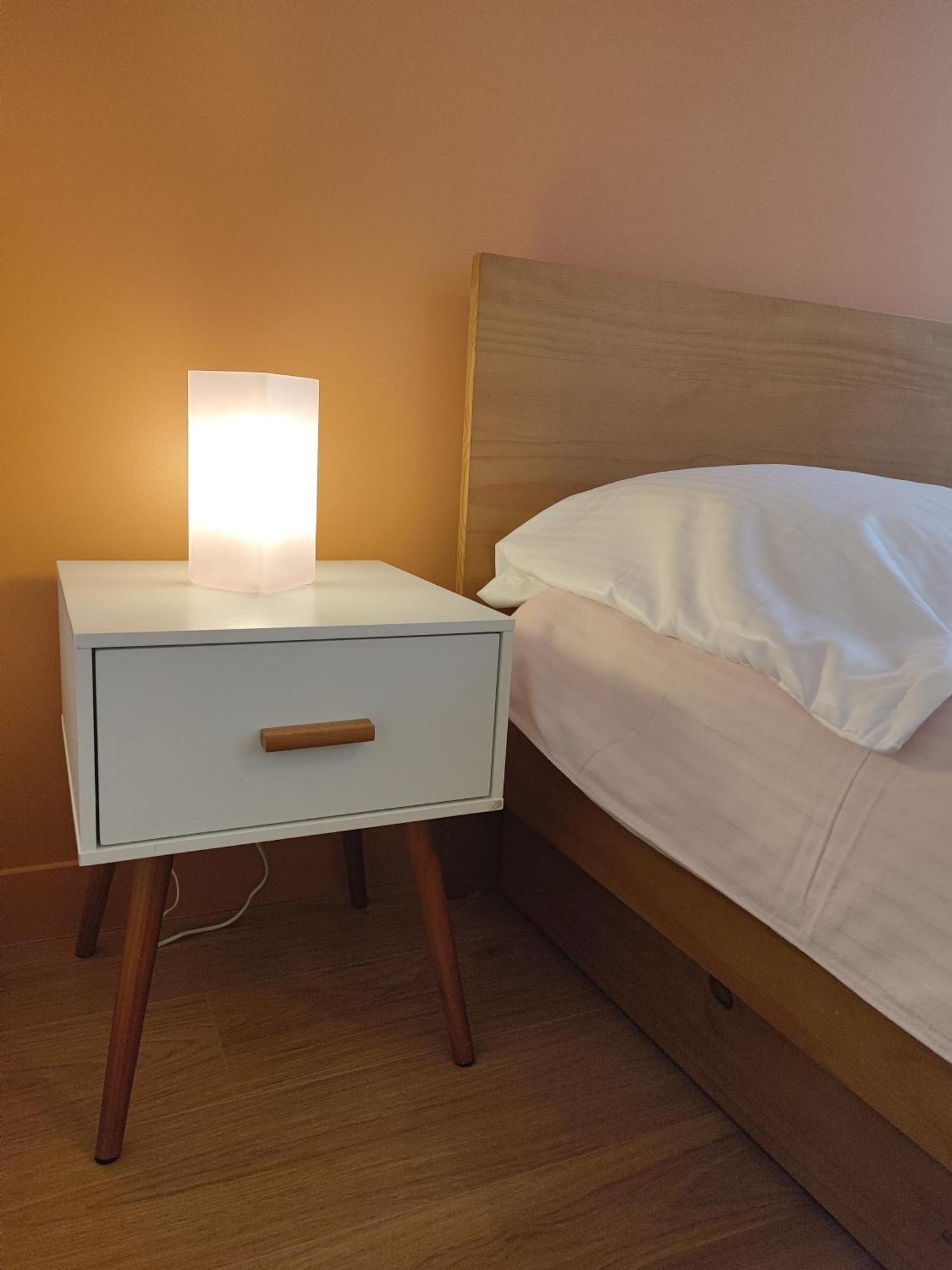 Beau Quartier Et Central, Maison Spacieuse Avec Cour, 3 Chambres, 3 Salles De Bains A 10 Min A Pied De La Gare Orléans Extérieur photo