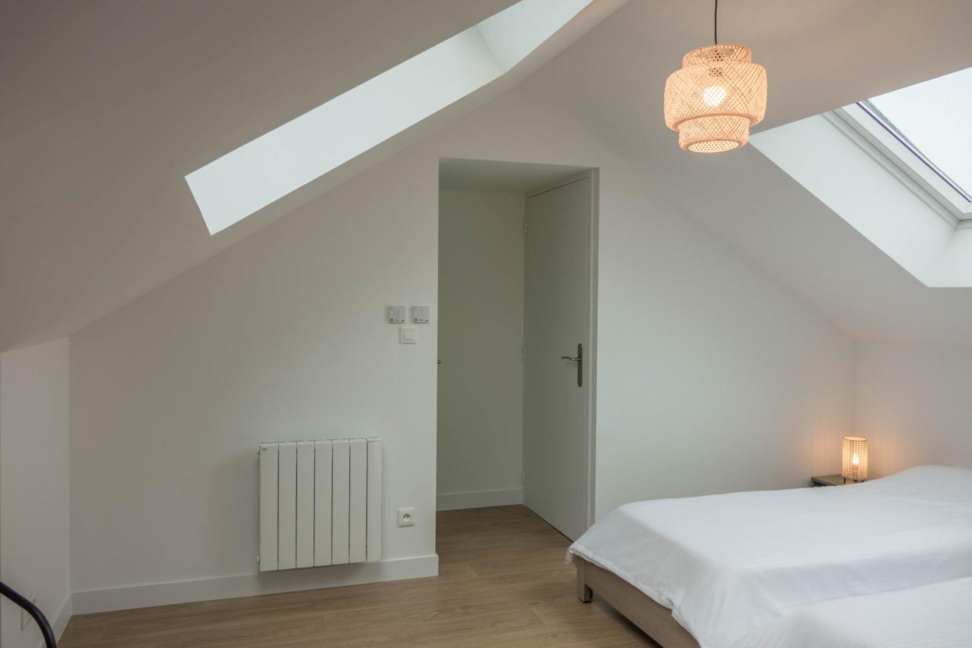 Beau Quartier Et Central, Maison Spacieuse Avec Cour, 3 Chambres, 3 Salles De Bains A 10 Min A Pied De La Gare Orléans Extérieur photo